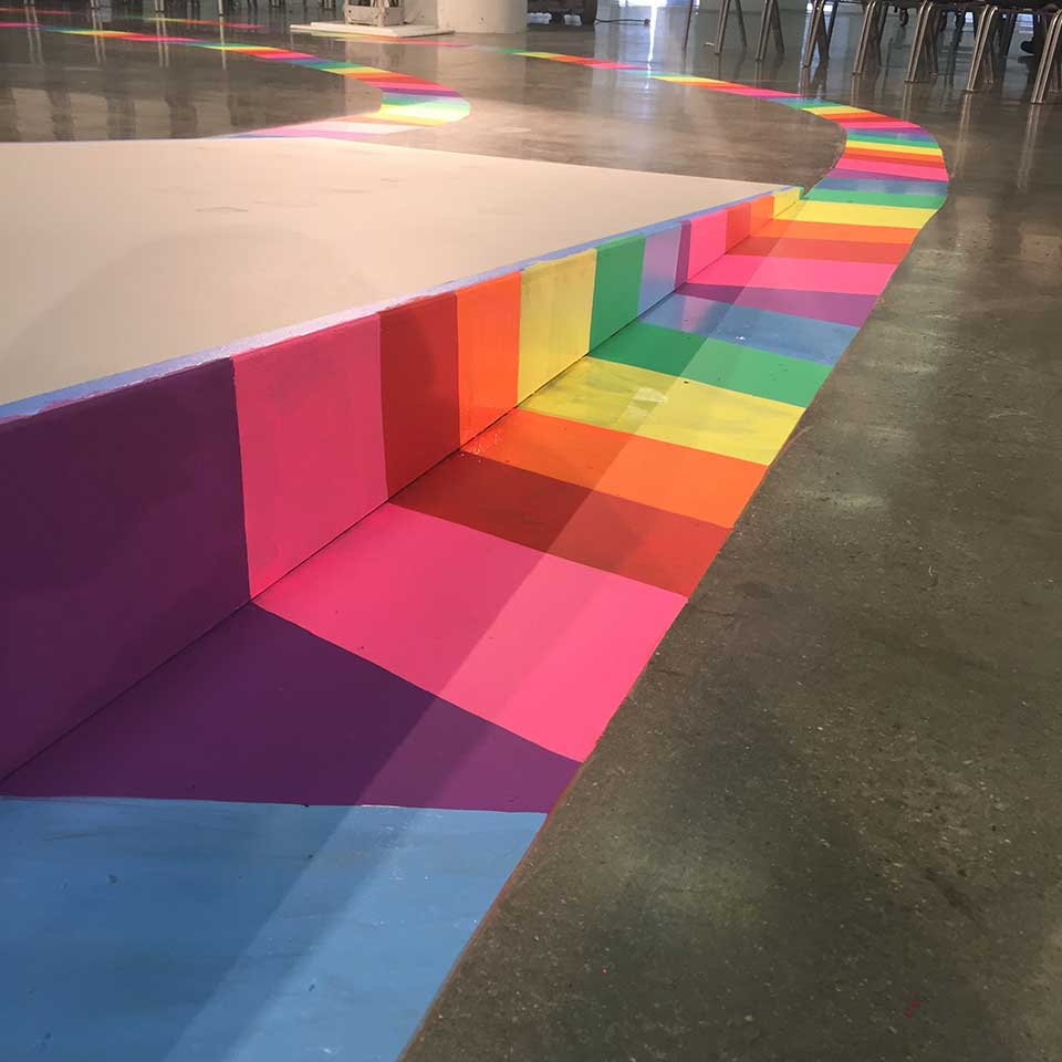 The bridge wall also has chalk to match the floor.