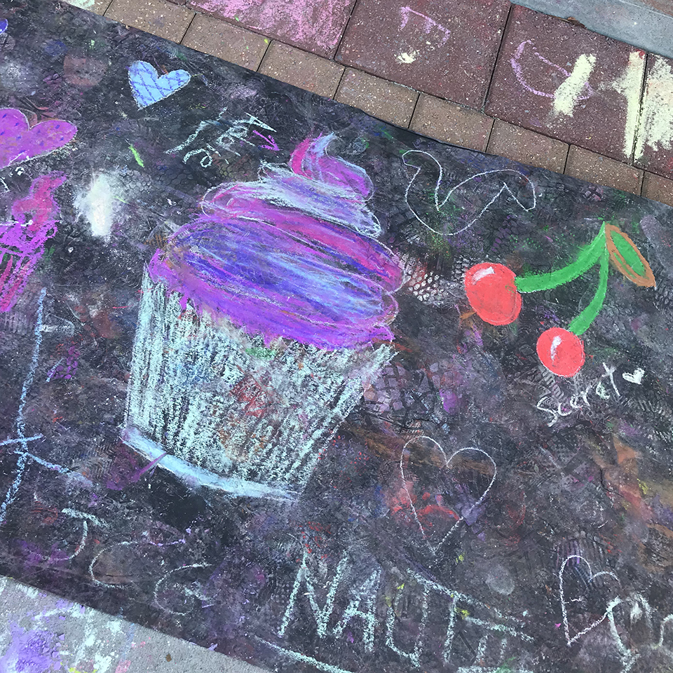Albany-chalk-fest-community-chalk-cupcake