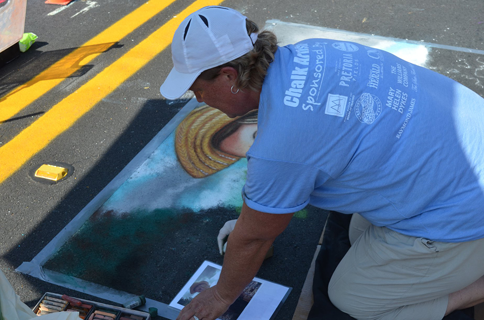 leigh-alfredson-chalking